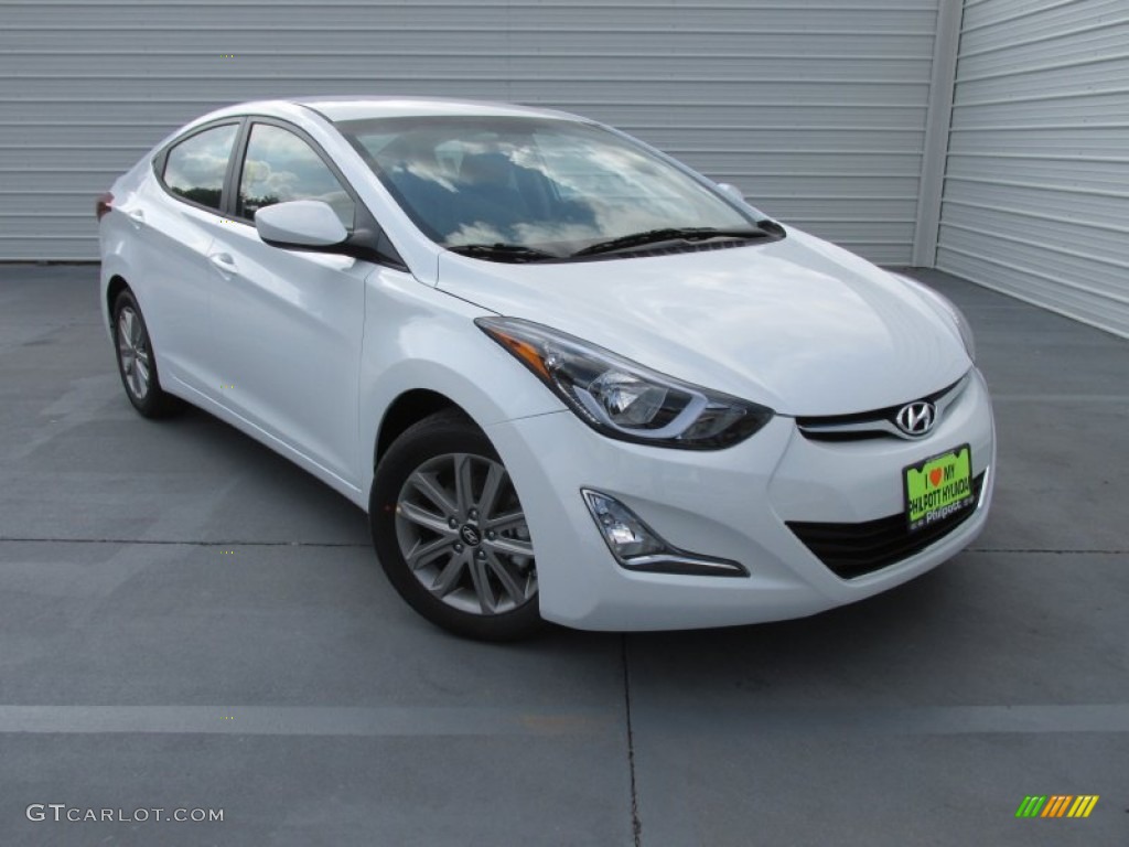 White Hyundai Elantra