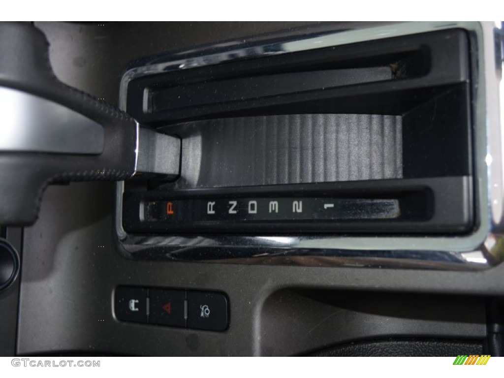 2010 Mustang V6 Convertible - Brilliant Silver Metallic / Stone photo #24