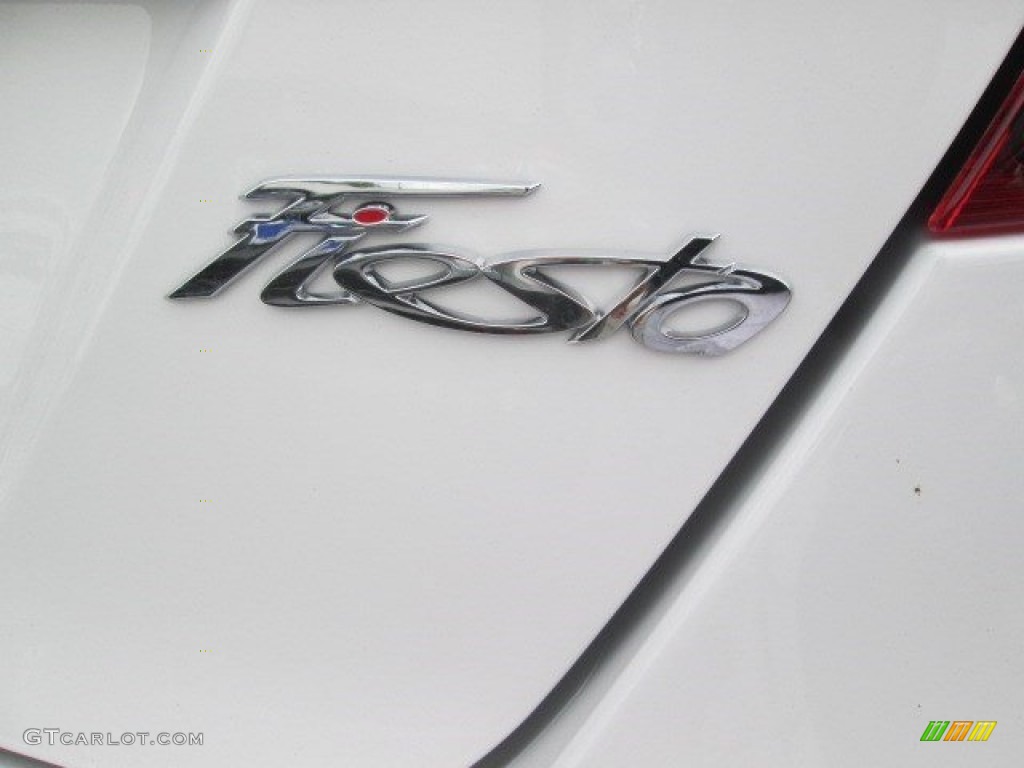 2015 Fiesta SE Hatchback - Oxford White / Charcoal Black photo #13