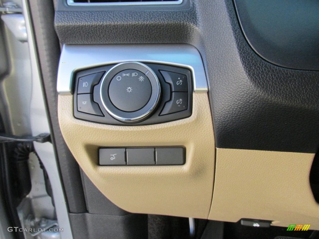 2016 Ford Explorer XLT Controls Photos