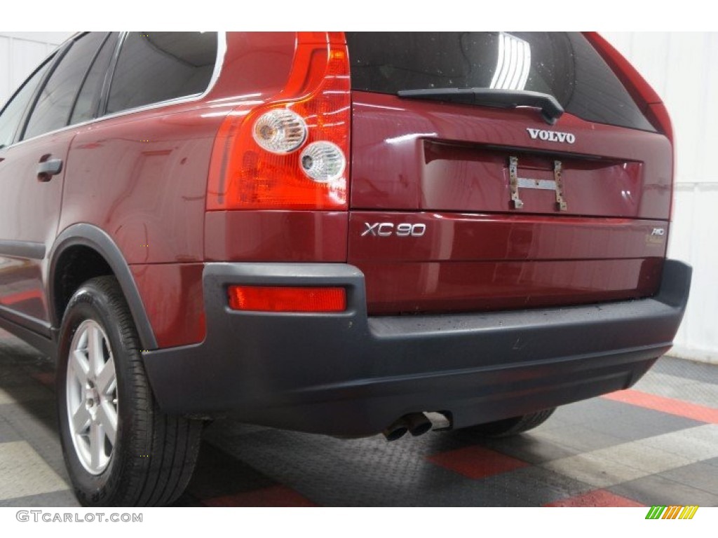 2005 XC90 2.5T AWD - Ruby Red Metallic / Taupe/Light Taupe photo #51