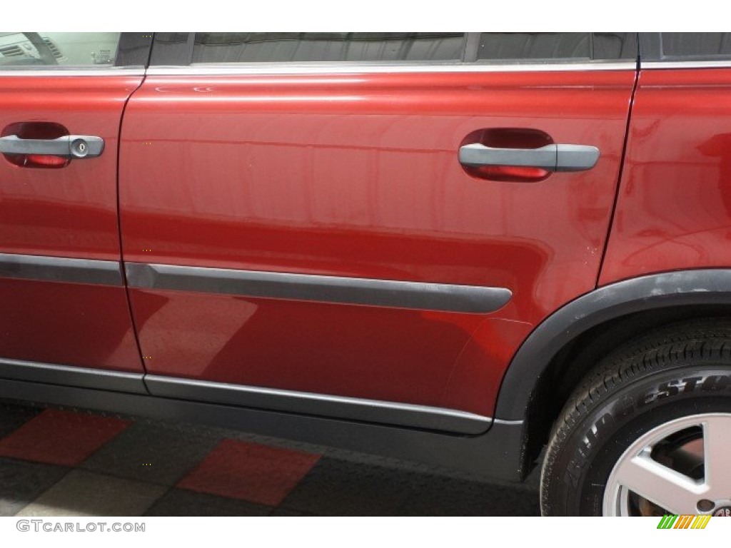 2005 XC90 2.5T AWD - Ruby Red Metallic / Taupe/Light Taupe photo #57