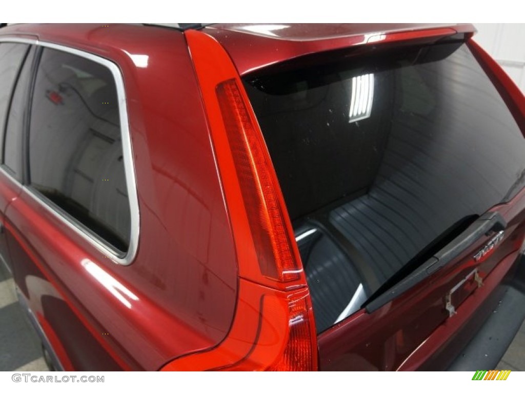 2005 XC90 2.5T AWD - Ruby Red Metallic / Taupe/Light Taupe photo #66