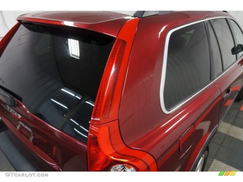 2005 XC90 2.5T AWD - Ruby Red Metallic / Taupe/Light Taupe photo #68
