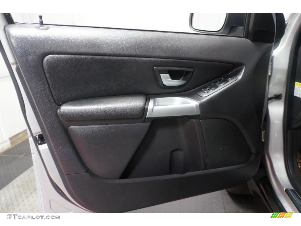 2005 XC90 V8 AWD - Silver Metallic / Graphite photo #12