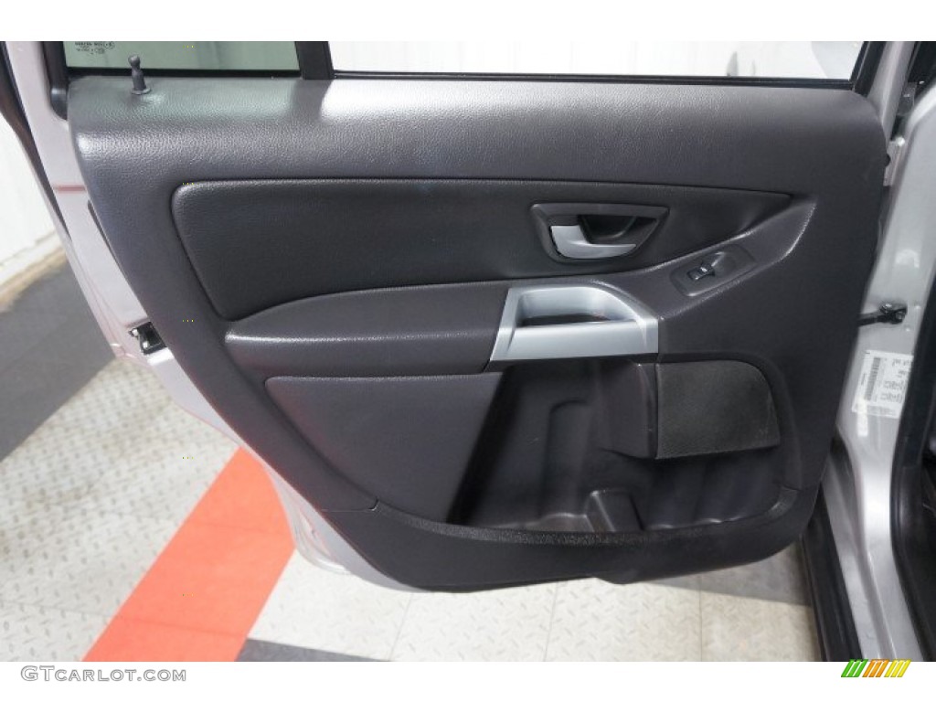 2005 XC90 V8 AWD - Silver Metallic / Graphite photo #14