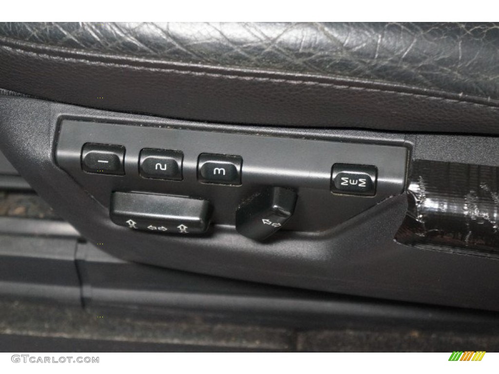 2005 XC90 V8 AWD - Silver Metallic / Graphite photo #21