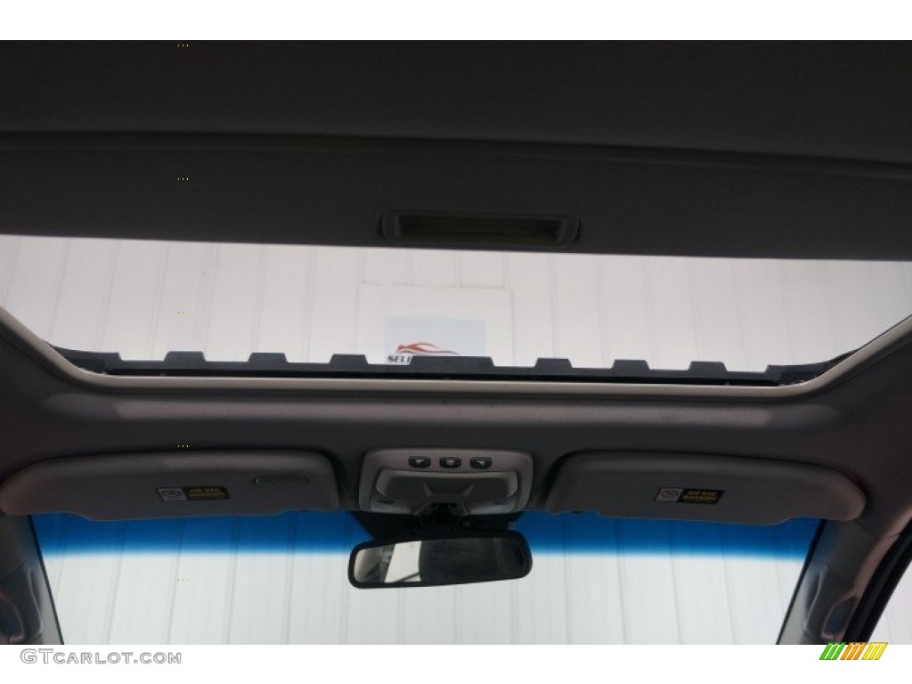 2005 XC90 V8 AWD - Silver Metallic / Graphite photo #22