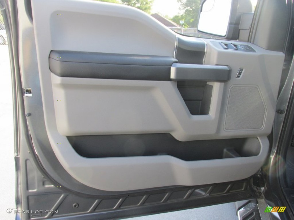 2015 F150 XLT SuperCrew 4x4 - Magnetic Metallic / Medium Earth Gray photo #20