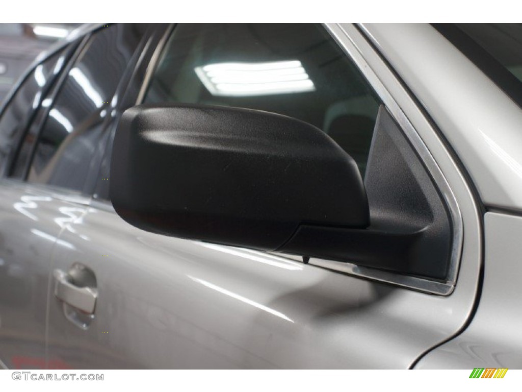 2005 XC90 V8 AWD - Silver Metallic / Graphite photo #44