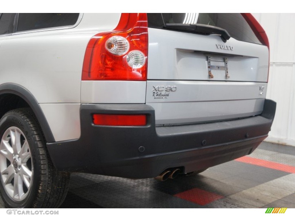 2005 XC90 V8 AWD - Silver Metallic / Graphite photo #51
