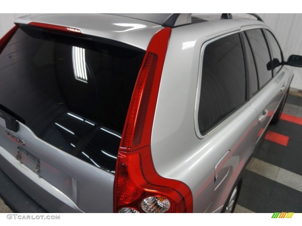 2005 XC90 V8 AWD - Silver Metallic / Graphite photo #68