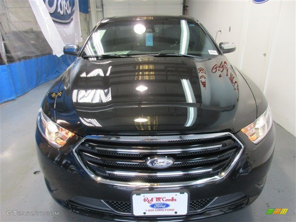 2015 Taurus Limited - Tuxedo Black Metallic / Charcoal Black photo #2