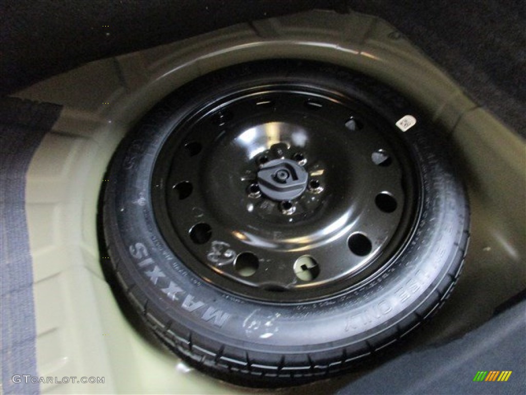 2015 Taurus Limited - Tuxedo Black Metallic / Charcoal Black photo #12