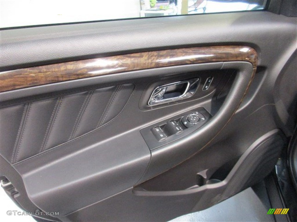2015 Taurus Limited - Tuxedo Black Metallic / Charcoal Black photo #13