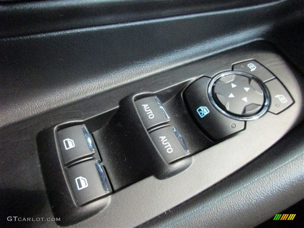 2015 Taurus Limited - Tuxedo Black Metallic / Charcoal Black photo #20
