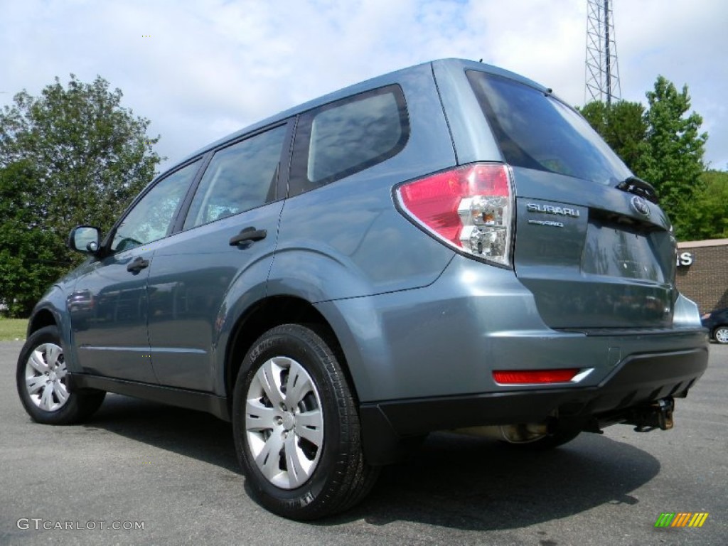 2010 Forester 2.5 X - Newport Blue Pearl / Platinum photo #8