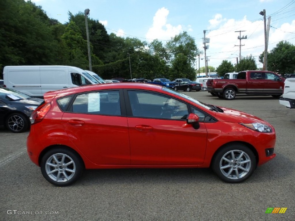 2015 Fiesta SE Hatchback - Race Red / Charcoal Black photo #1