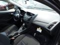 Magnetic Metallic - Focus SE Hatchback Photo No. 2