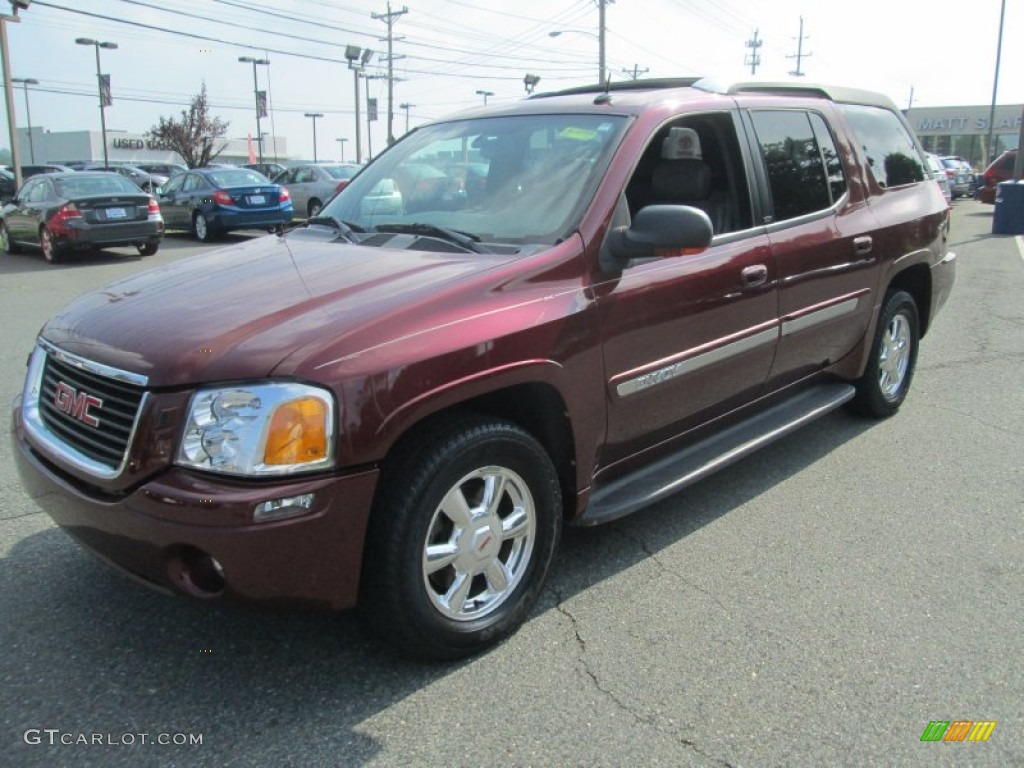 2004 Envoy XUV SLT 4x4 - Magnetic Red Metallic / Dark Pewter photo #2