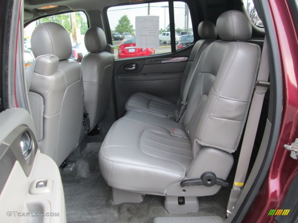 2004 Envoy XUV SLT 4x4 - Magnetic Red Metallic / Dark Pewter photo #21