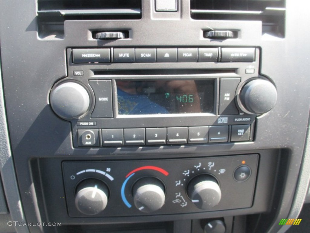 2006 Dakota ST Quad Cab 4x4 - Patriot Blue Pearl / Medium Slate Gray photo #28