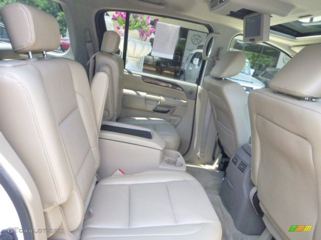 2011 Armada Platinum 4WD - Blizzard White / Charcoal photo #9
