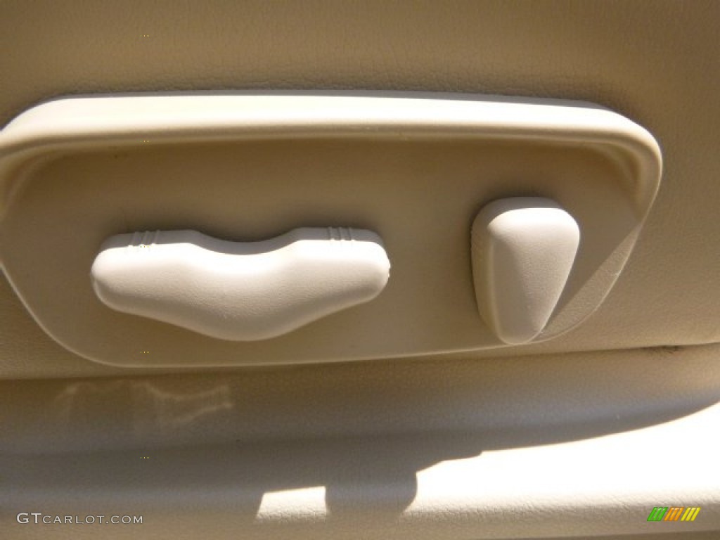 2011 Armada Platinum 4WD - Blizzard White / Charcoal photo #14