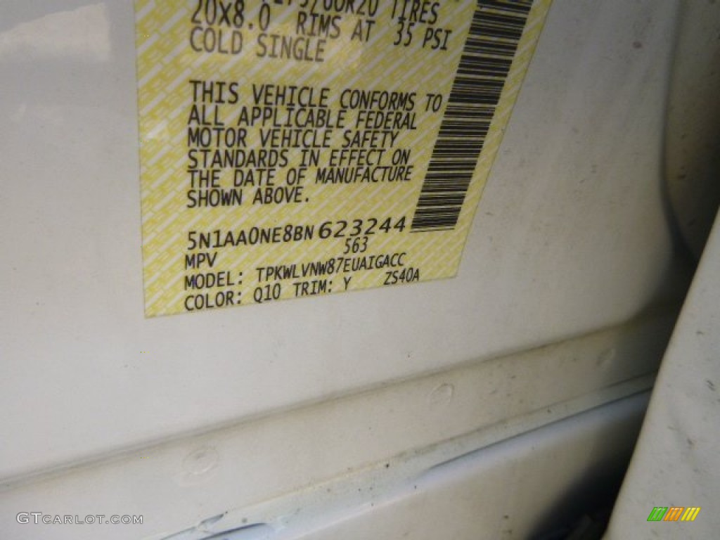 2011 Armada Platinum 4WD - Blizzard White / Charcoal photo #15
