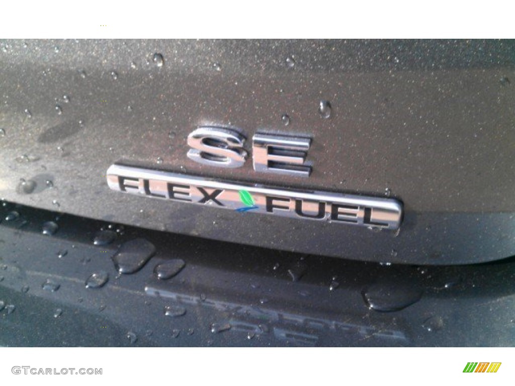 2015 Focus SE Sedan - Magnetic Metallic / Charcoal Black photo #13