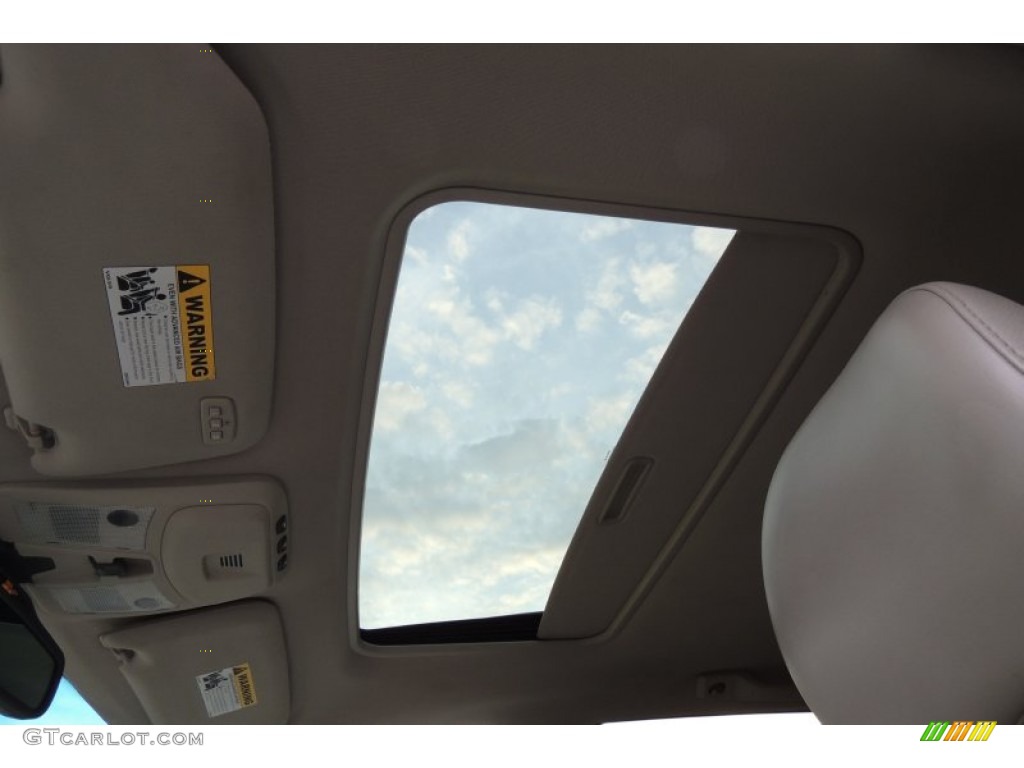 2006 XC90 V8 AWD - Willow Green Metallic / Taupe/Light Taupe photo #19
