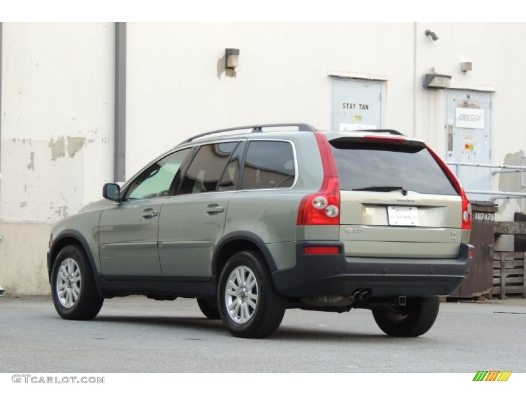 2006 XC90 V8 AWD - Willow Green Metallic / Taupe/Light Taupe photo #27