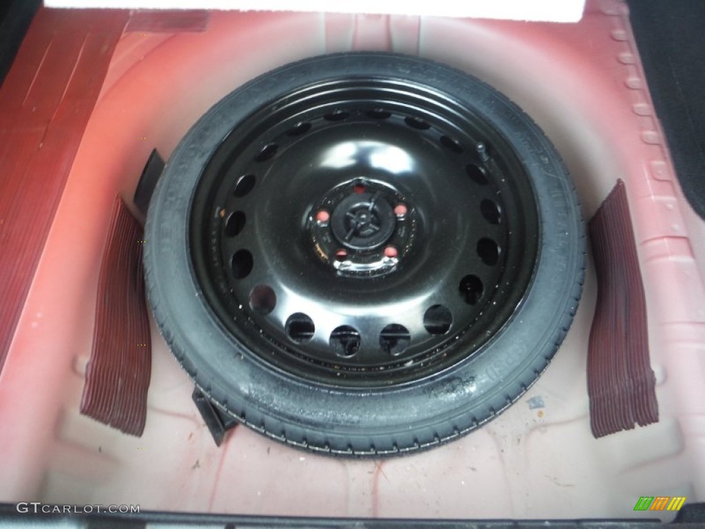 2013 Sonic LT Sedan - Victory Red / Jet Black/Dark Titanium photo #30