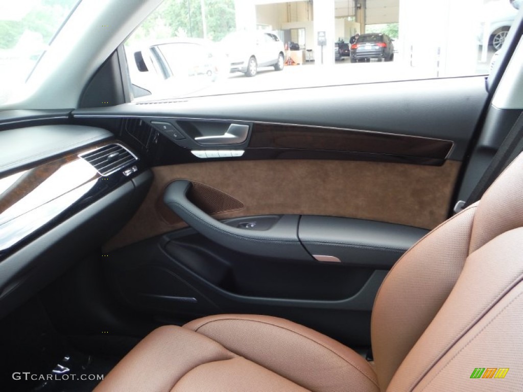 2016 Audi A8 L 3.0T quattro Nougat Brown Door Panel Photo #105916562