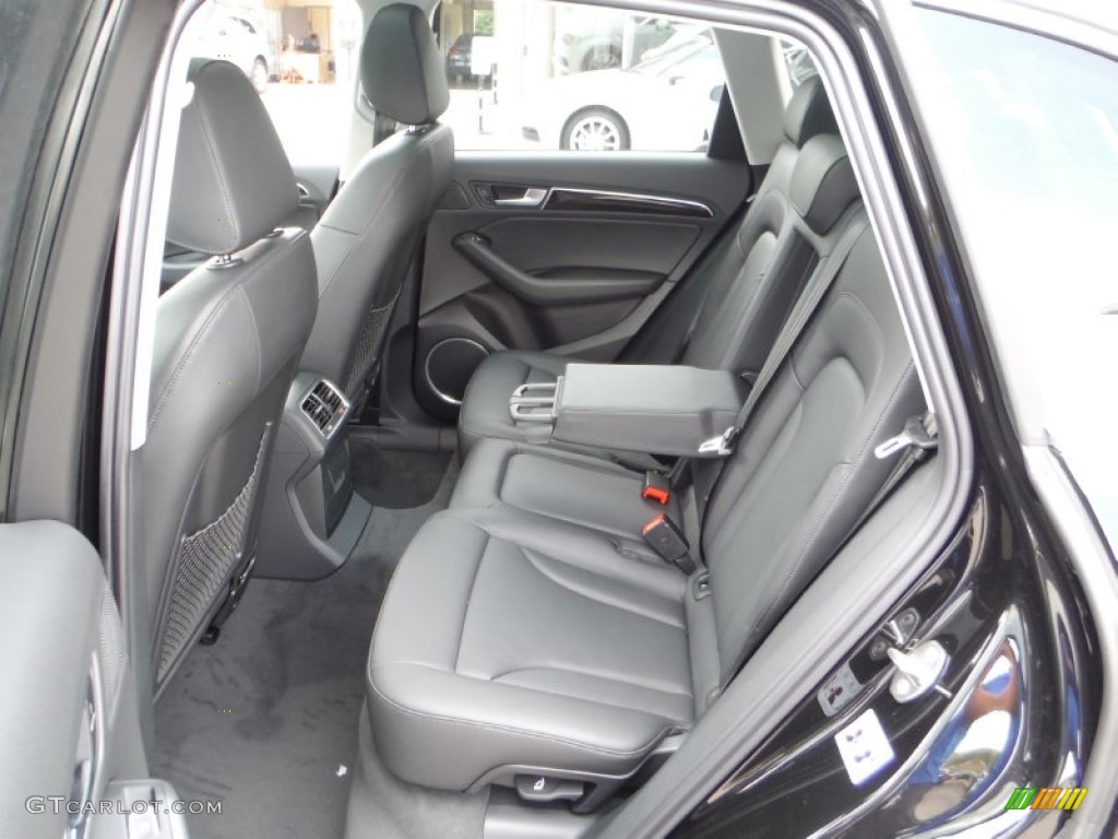2016 Q5 2.0 TFSI Premium Plus quattro - Mythos Black Metallic / Black photo #32