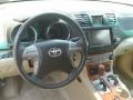 2010 Sandy Beach Metallic Toyota Highlander Limited 4WD  photo #12