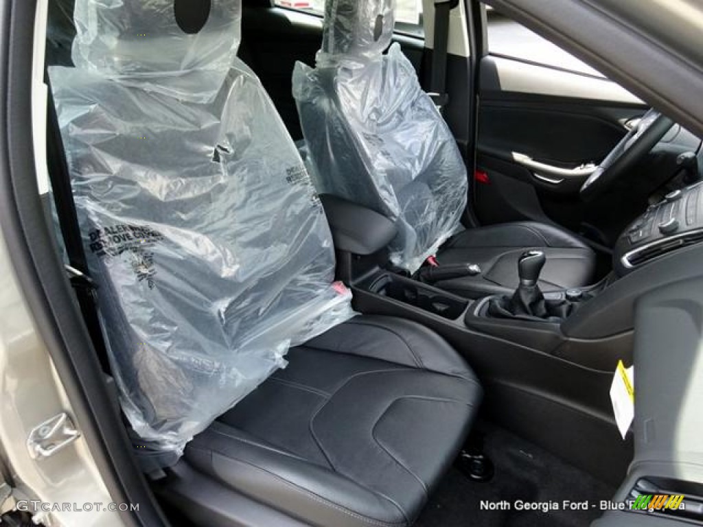 2015 Focus SE Hatchback - Tectonic Metallic / Charcoal Black photo #12