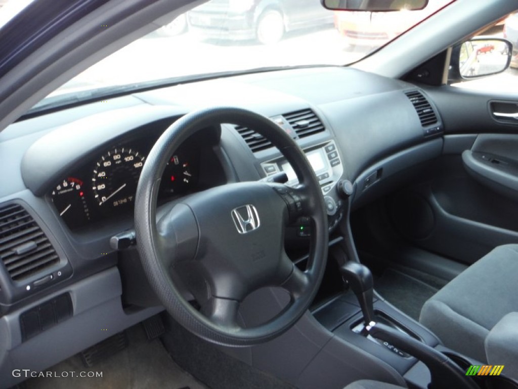 2006 Accord Value Package Sedan - Royal Blue Pearl / Gray photo #11