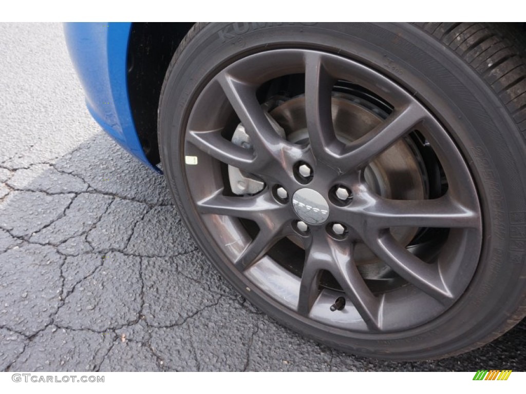 2015 Dart SXT - Laser Blue Pearl / Black/Light Tungsten Accent Stitching photo #11