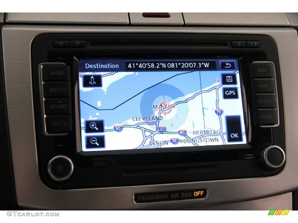 2009 Volkswagen CC Luxury Navigation Photos