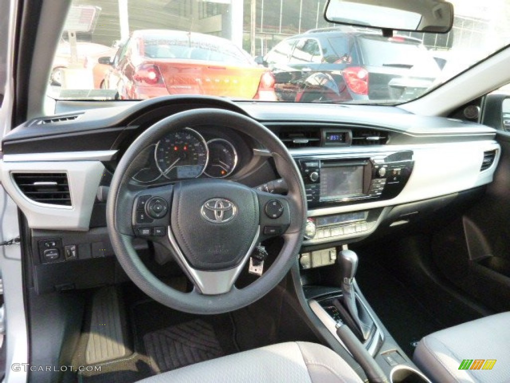 2014 Corolla LE - Classic Silver Metallic / Ash photo #6