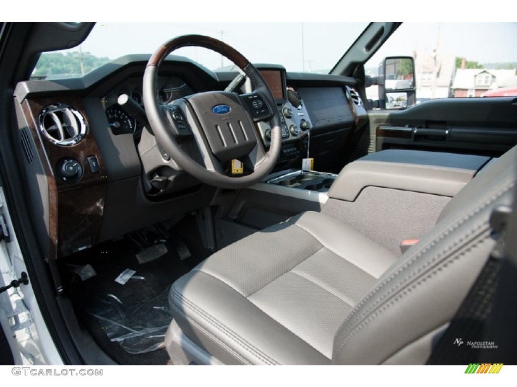Platinum Black Interior 2016 Ford F250 Super Duty Platinum Crew Cab 4x4 Photo #105931750
