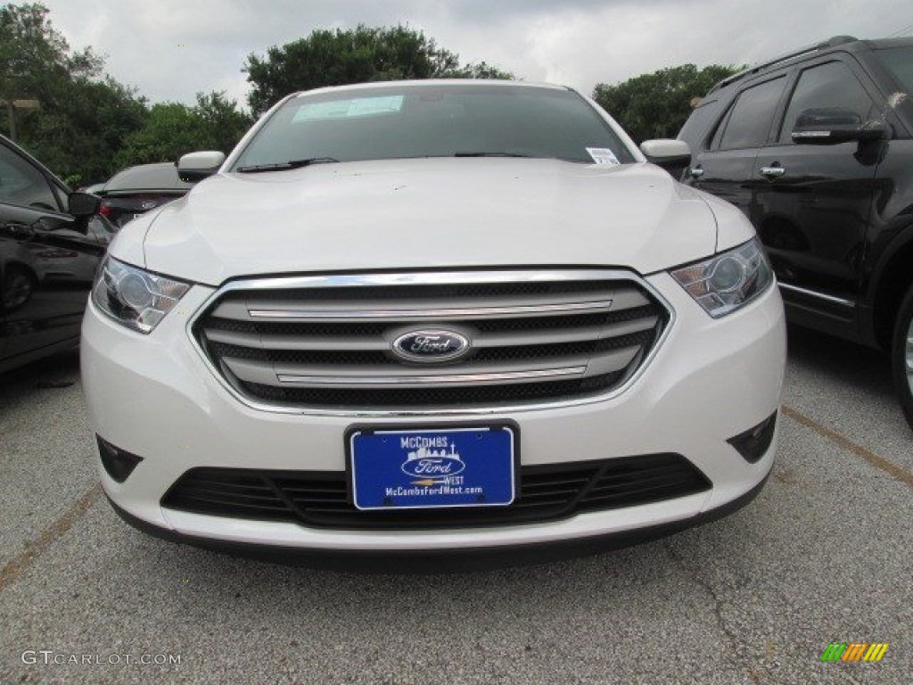 2015 Taurus SEL - White Platinum Metallic / Charcoal Black photo #6