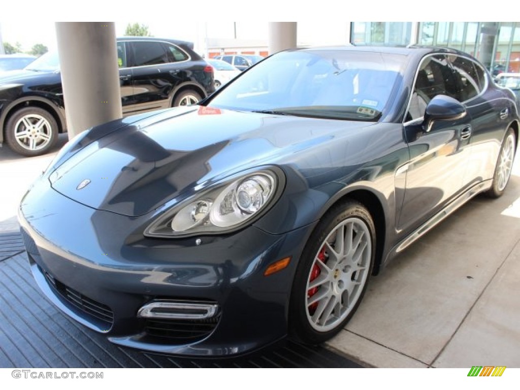 2010 Panamera Turbo - Yachting Blue Metallic / Yachting Blue/Cream photo #3