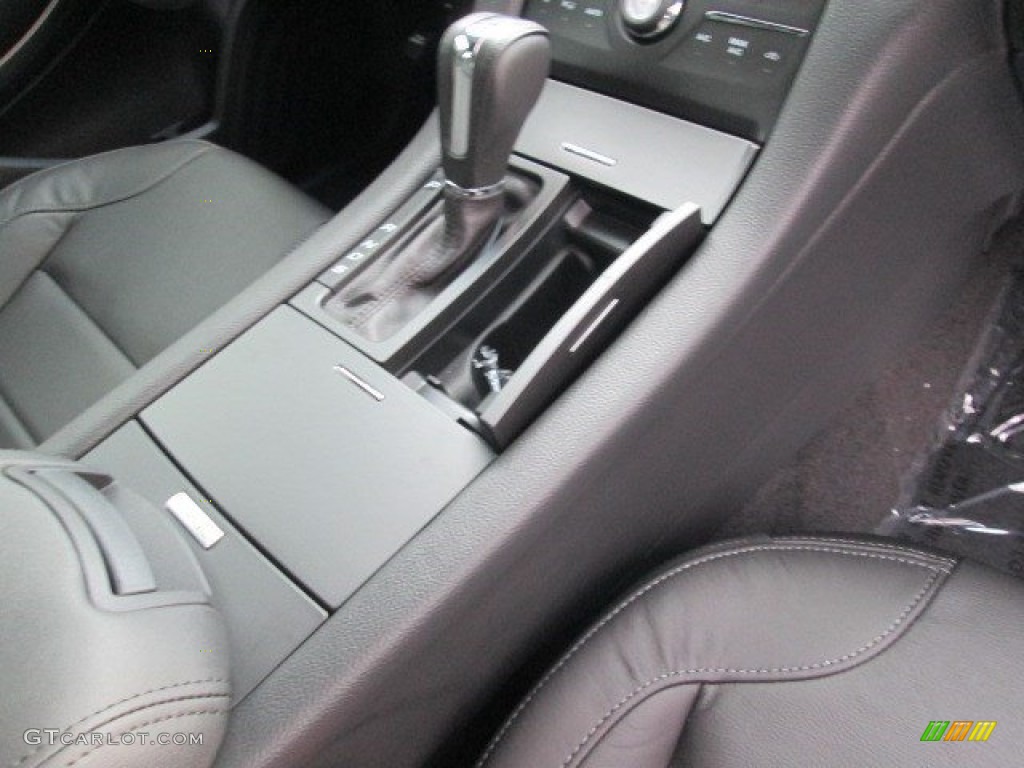 2015 Taurus SEL - White Platinum Metallic / Charcoal Black photo #29