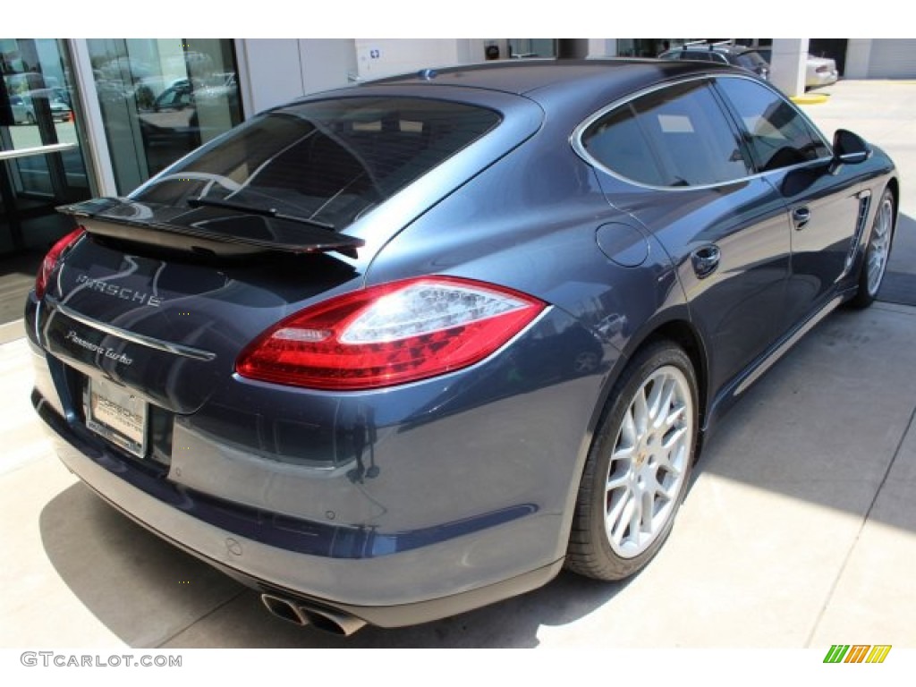 2010 Panamera Turbo - Yachting Blue Metallic / Yachting Blue/Cream photo #10