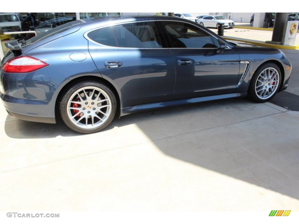 2010 Panamera Turbo - Yachting Blue Metallic / Yachting Blue/Cream photo #13