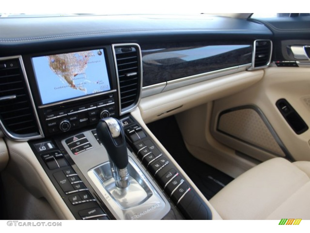 2010 Panamera Turbo - Yachting Blue Metallic / Yachting Blue/Cream photo #21