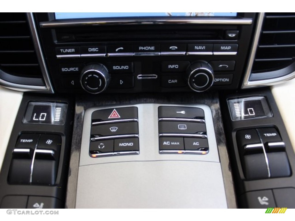 2010 Panamera Turbo - Yachting Blue Metallic / Yachting Blue/Cream photo #23