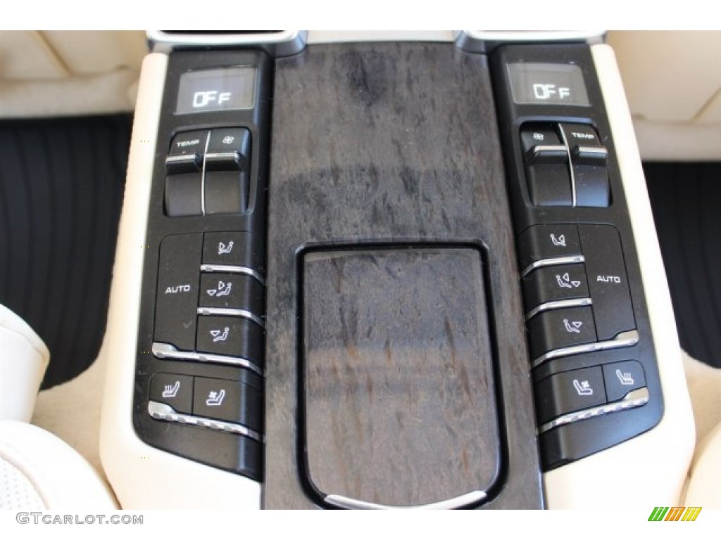2010 Panamera Turbo - Yachting Blue Metallic / Yachting Blue/Cream photo #42